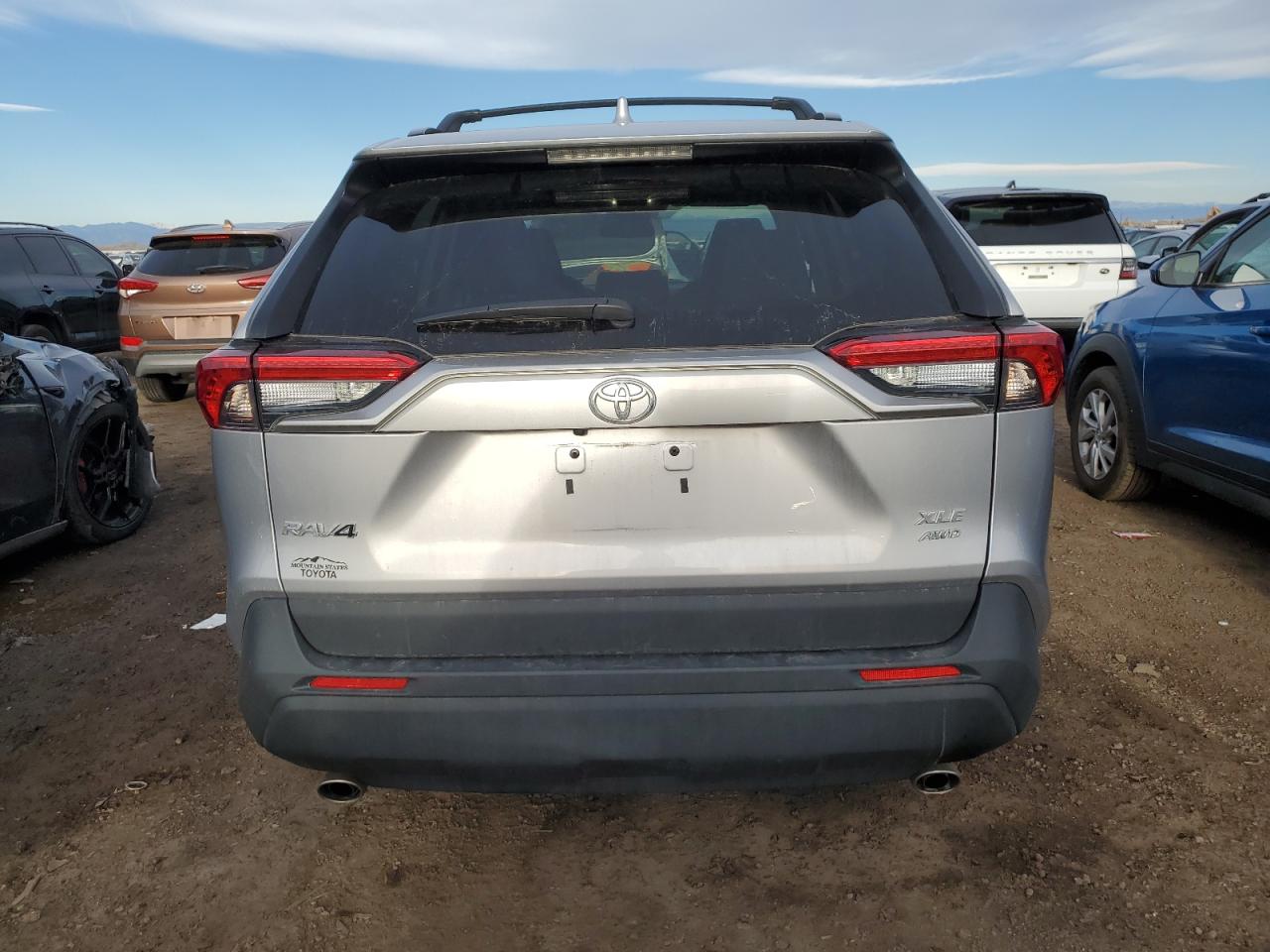 2022 TOYOTA RAV4 XLE VIN:2T3P1RFV3NC272288