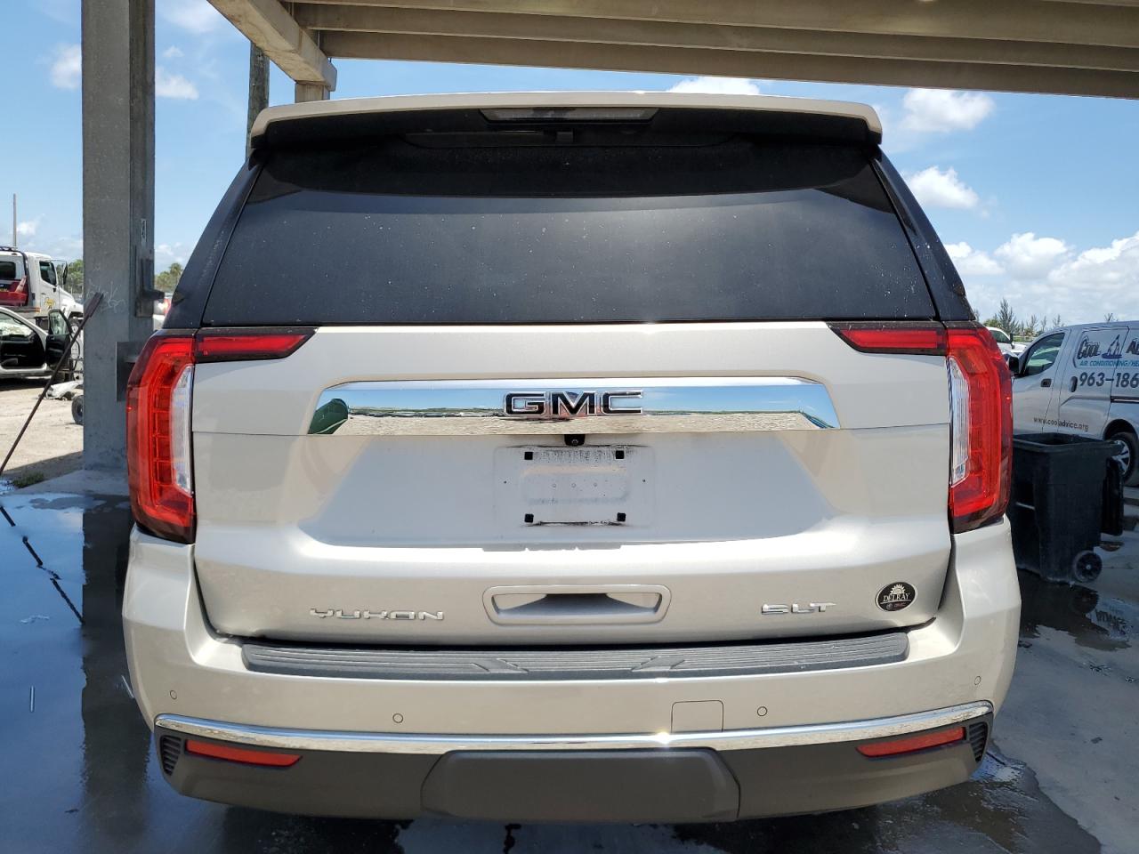 2022 GMC YUKON SLT VIN:1GKS1BKD7NR358348