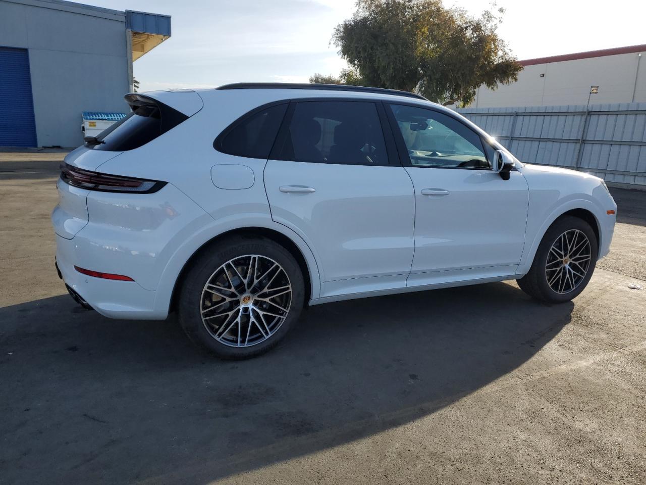 2024 PORSCHE CAYENNE  VIN:WP1AA2AY6RDA06519