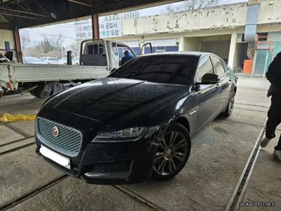 2017 Jaguar XF SAJBB4BN2HCY40831 VIN:SAJBB4BN2HCY40831