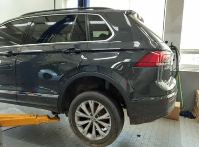 2018 Volkswagen Tiguan VIN: