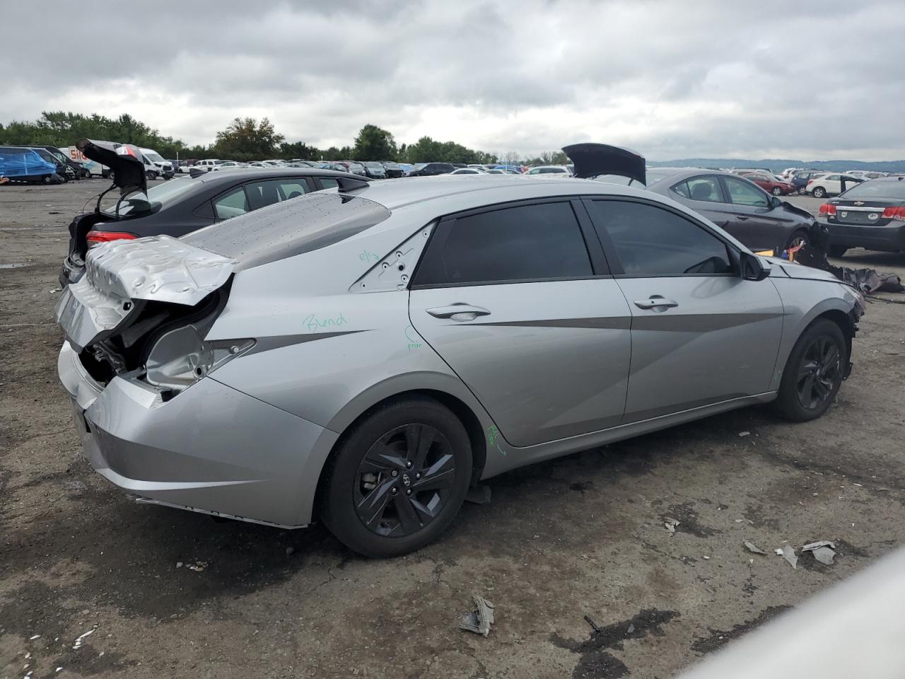 2022 HYUNDAI ELANTRA SEL VIN:5NPLM4AG5NH070110
