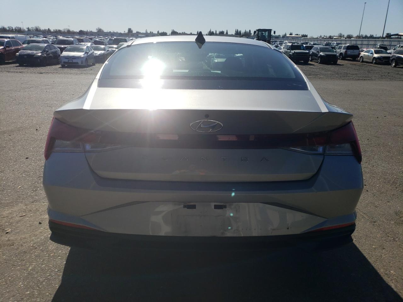 2023 HYUNDAI ELANTRA SEL VIN:5NPLM4AG8PH105239