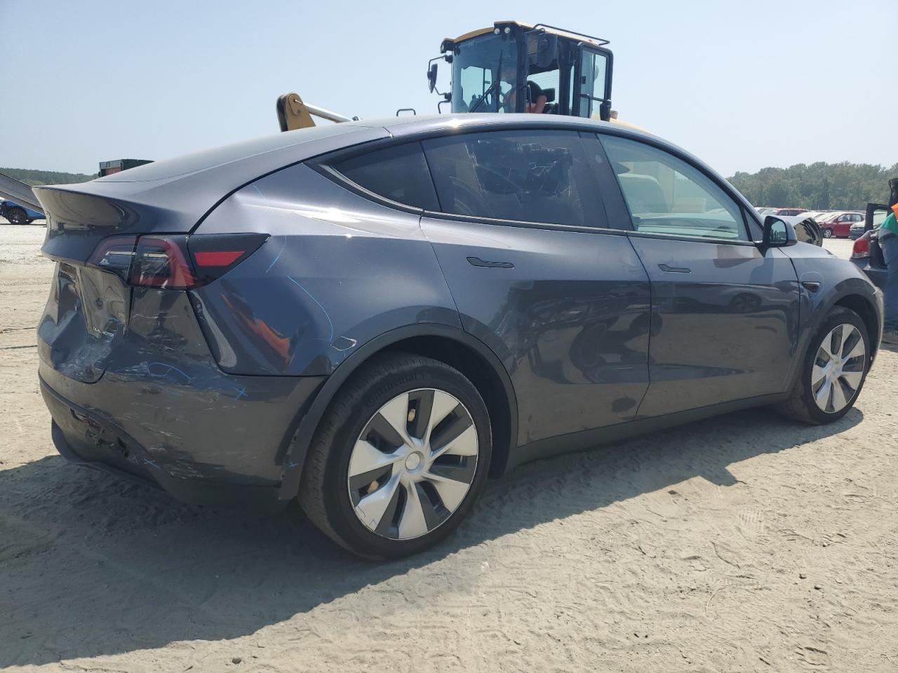 2023 TESLA MODEL Y  VIN:7SAYGDEEXPF880570