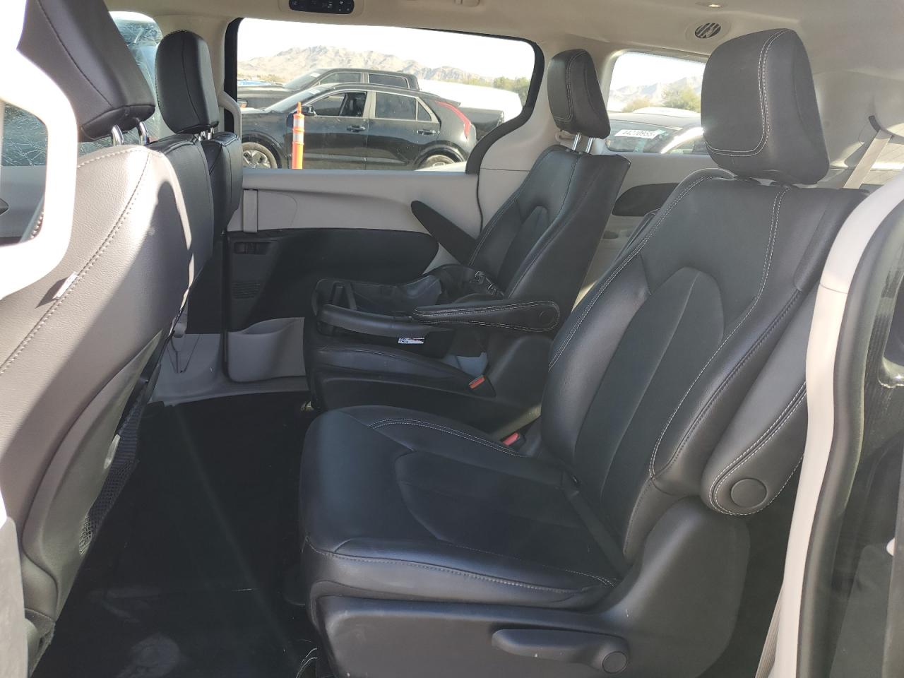 2022 CHRYSLER PACIFICA HYBRID TOURING L VIN:2C4RC1L73NR207444