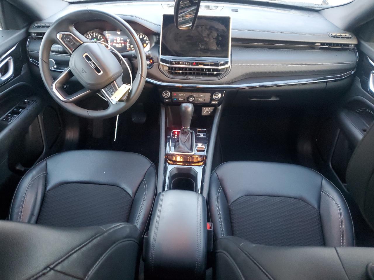 2024 JEEP COMPASS LATITUDE VIN:3C4NJDBN8RT591682