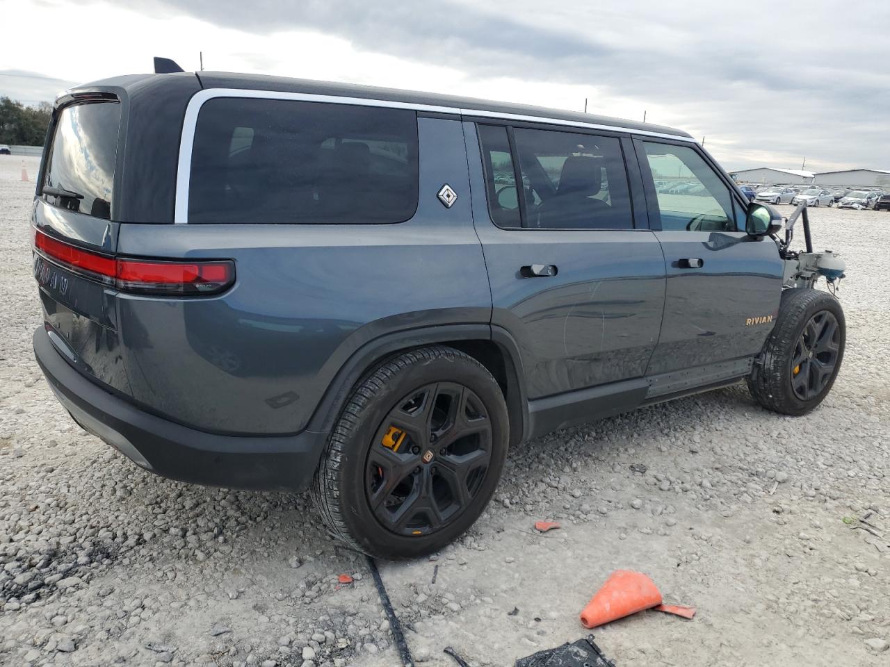 2022 RIVIAN R1S LAUNCH EDITION VIN:7PDSGABL3NN000739