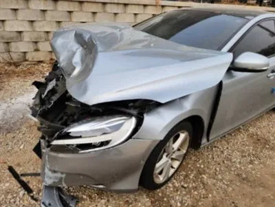 2018 Volvo V40 YV1MV79K0J2496416 VIN:YV1MV79K0J2496416