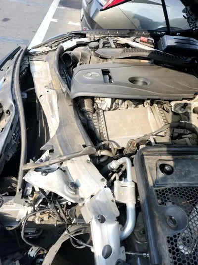 2015 Mercedes-Benz C 200 VIN: