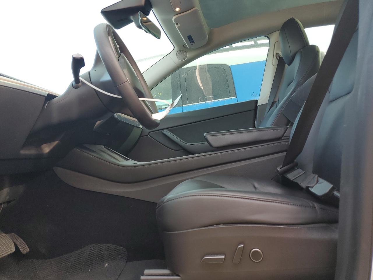 2022 TESLA MODEL Y  VIN:7SAYGDEE9NF411550