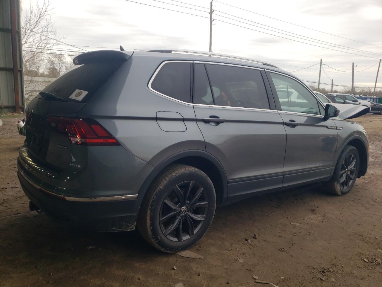 2022 VOLKSWAGEN TIGUAN SE VIN:3VV2B7AX6NM097038