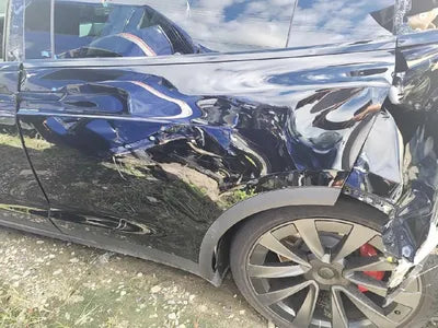 2023 Tesla Model X VIN: