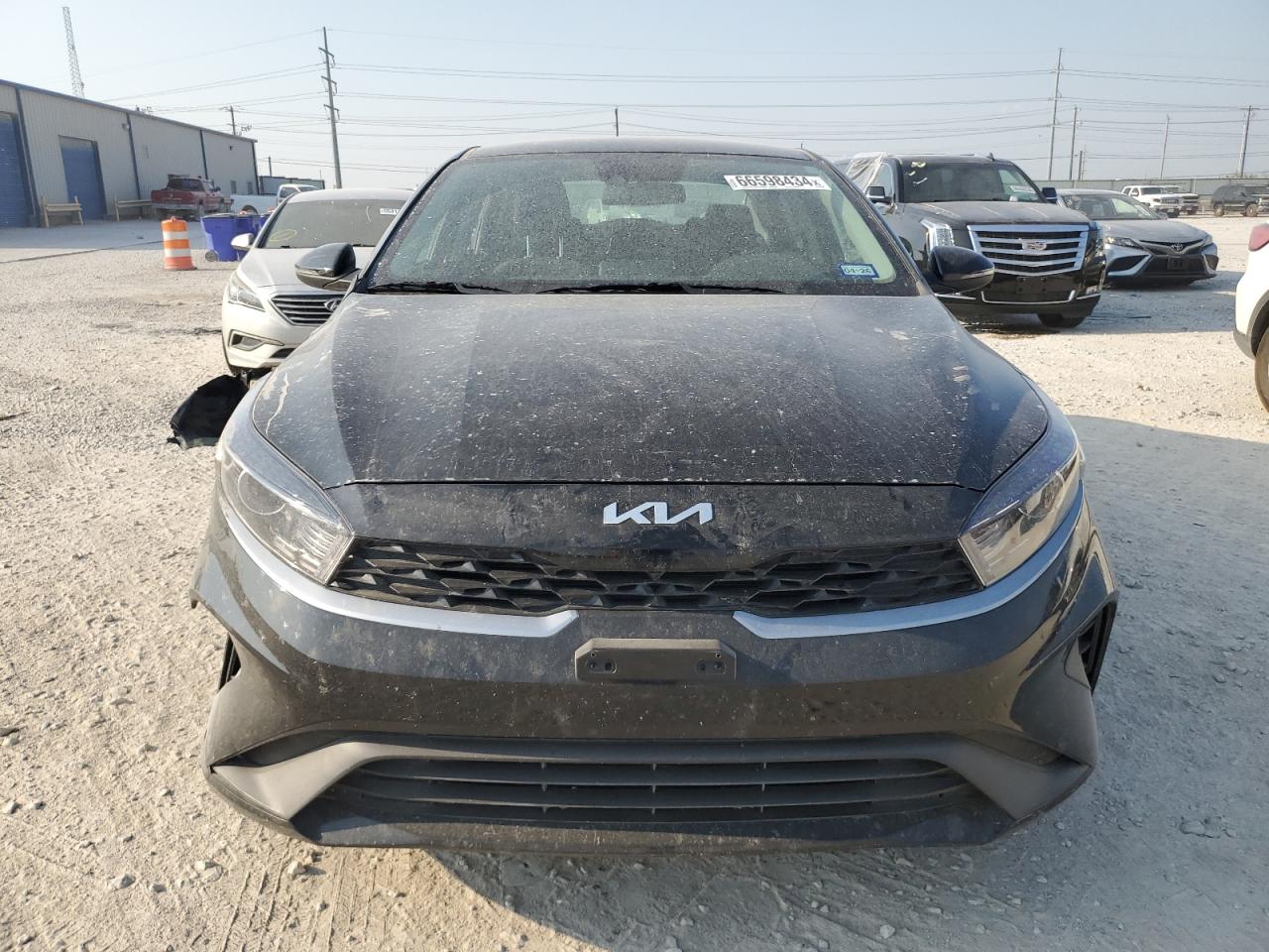 2024 KIA FORTE LX VIN:3KPF24AD8RE781108