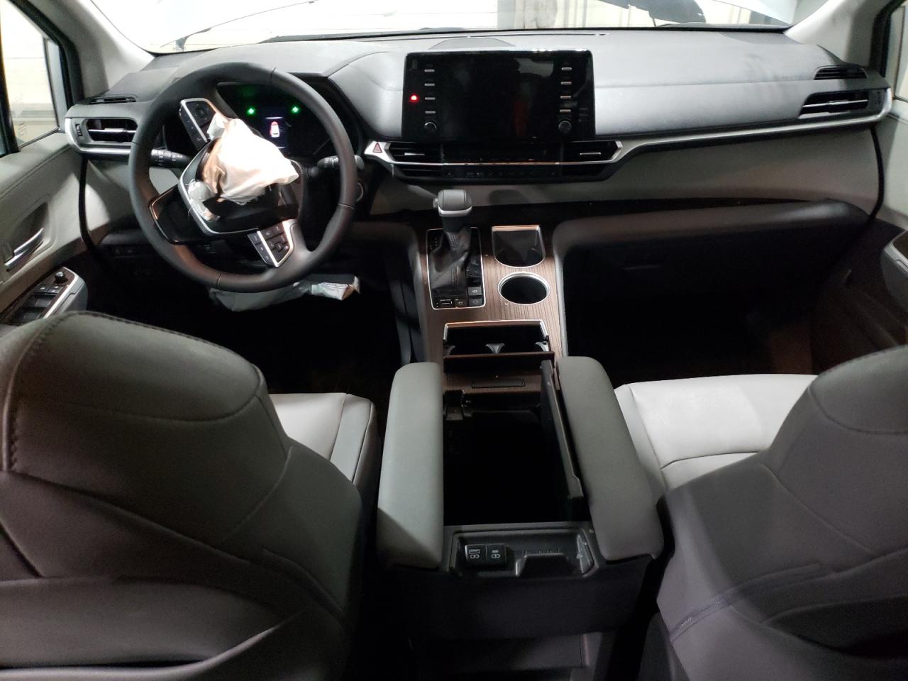 2022 TOYOTA SIENNA XLE VIN:5TDYSKFC0NS070208