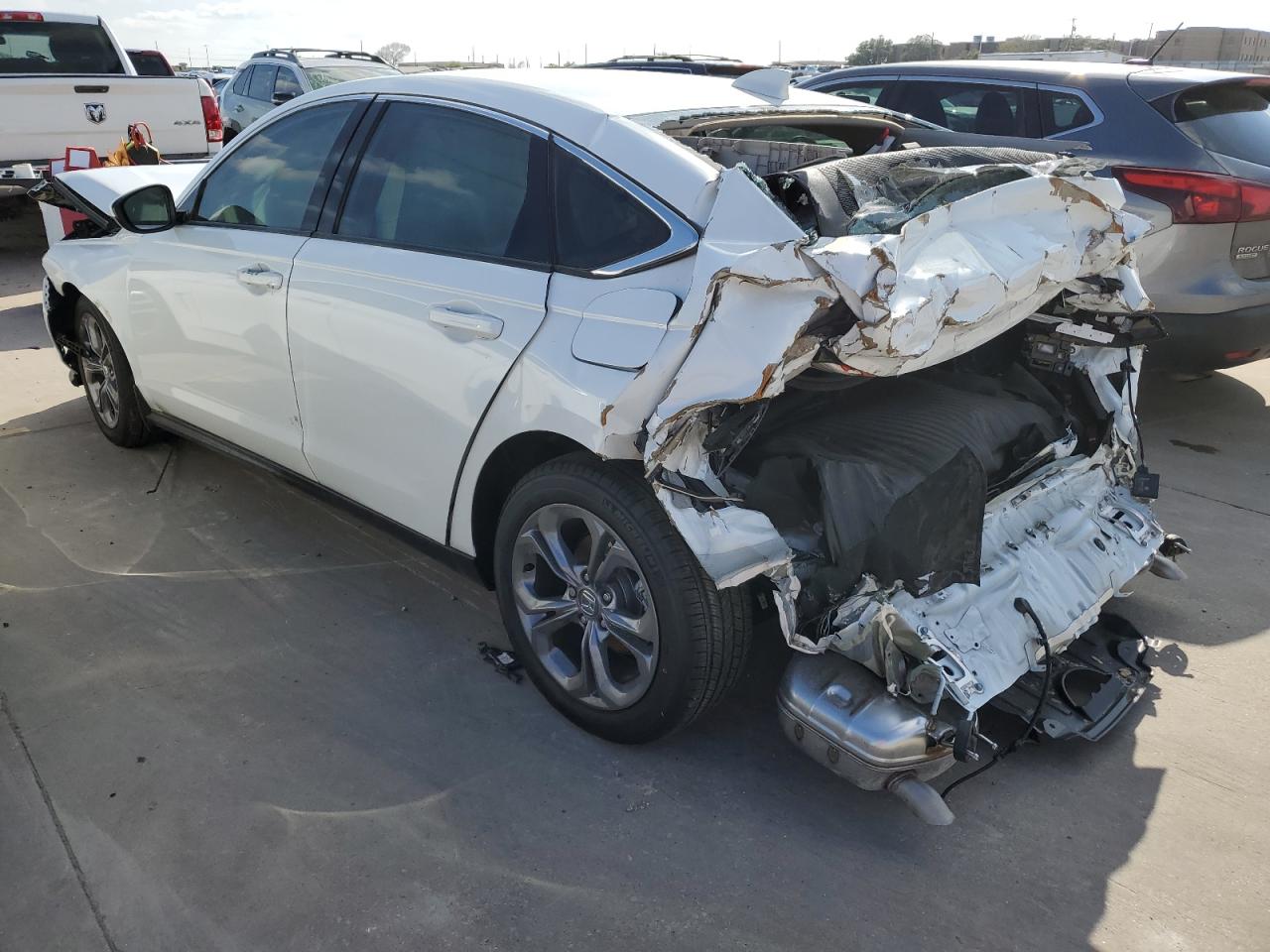 2024 HONDA ACCORD EX VIN:1HGCY1F32RA023527