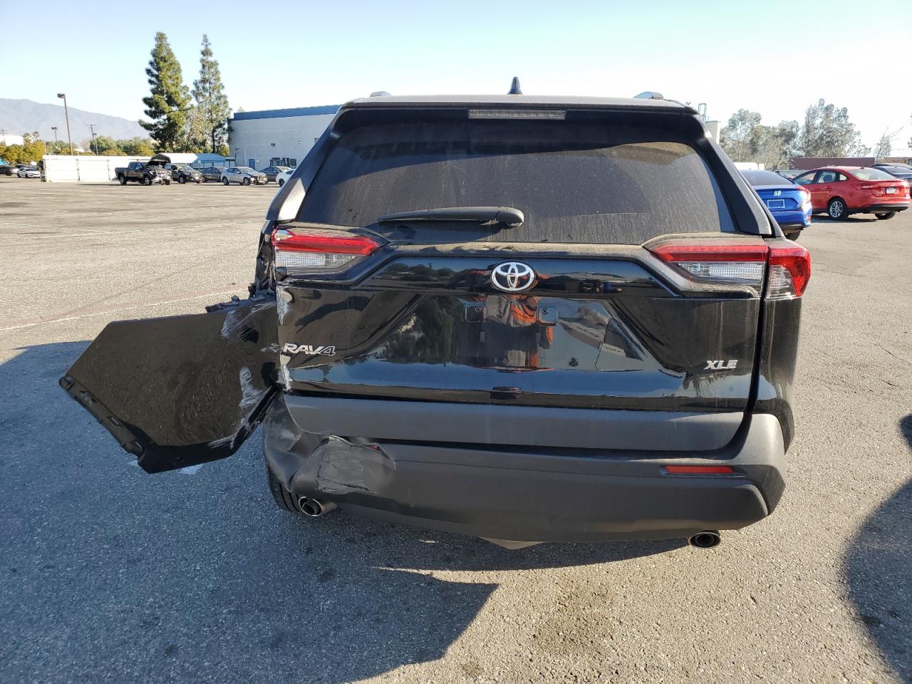 2023 TOYOTA RAV4 XLE VIN:2T3W1RFV9PC226561