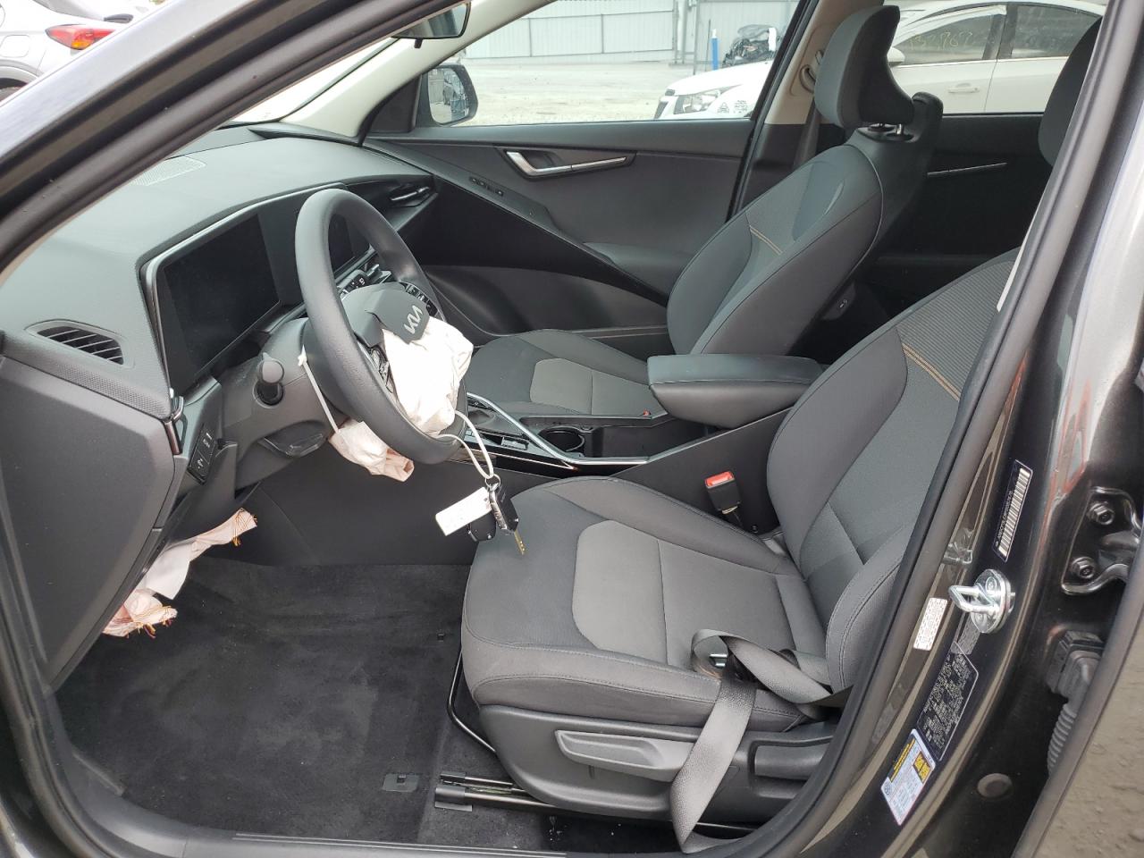 2023 KIA NIRO LX VIN:KNDCP3LE8P5087676