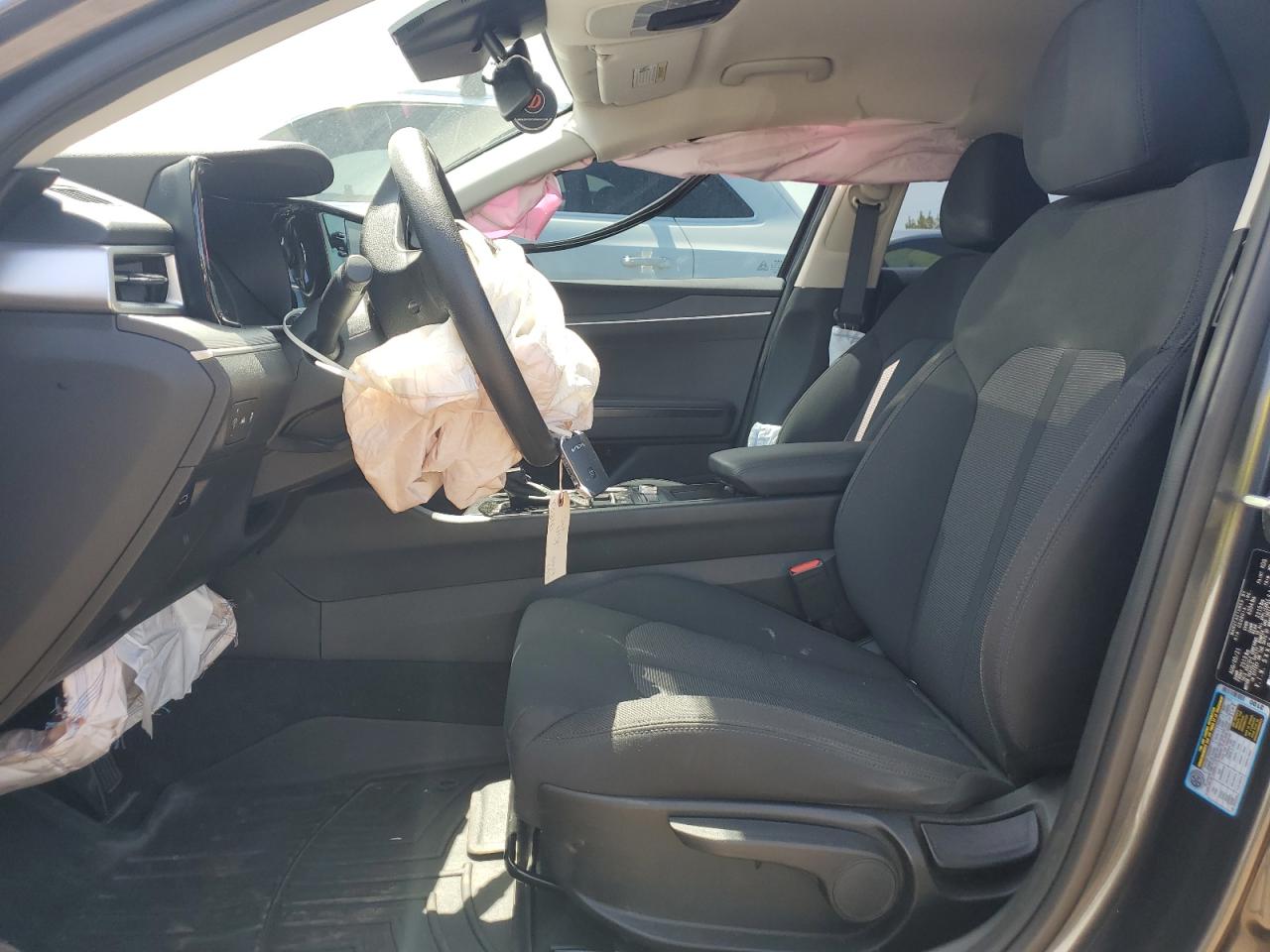 2022 KIA K5 LXS VIN:5XXG14J21NG106000