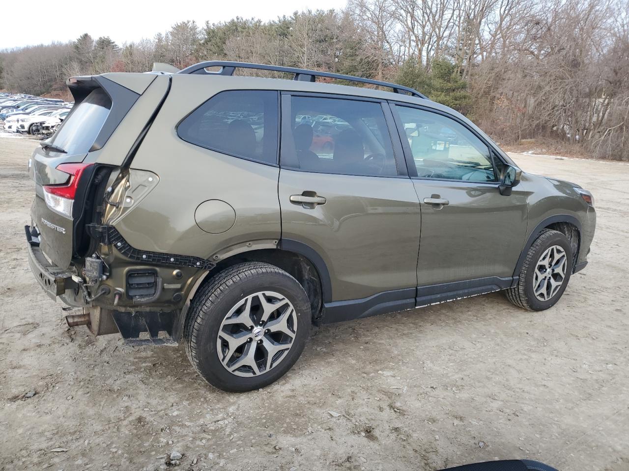 2022 SUBARU FORESTER PREMIUM VIN:JF2SKAEC4NH415182