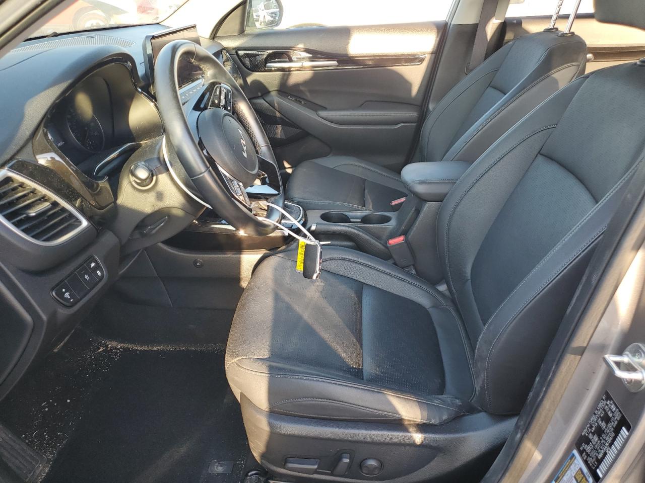 2022 KIA SELTOS EX VIN:KNDERCAA2N7304773