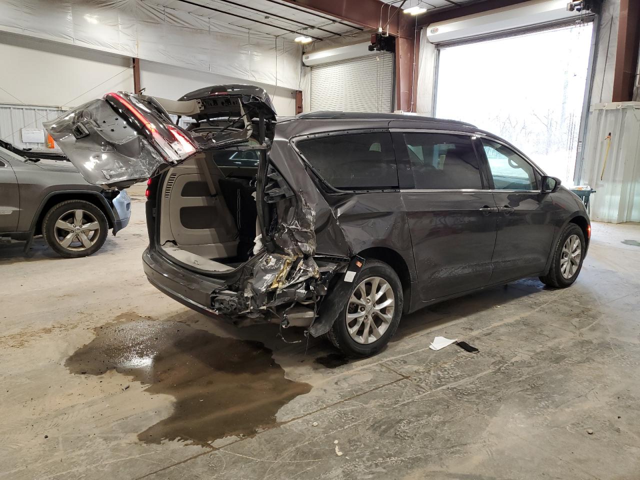 2022 CHRYSLER PACIFICA TOURING L VIN:2C4RC3BG5NR113224