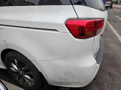 2017 Kia Carnival VIN: