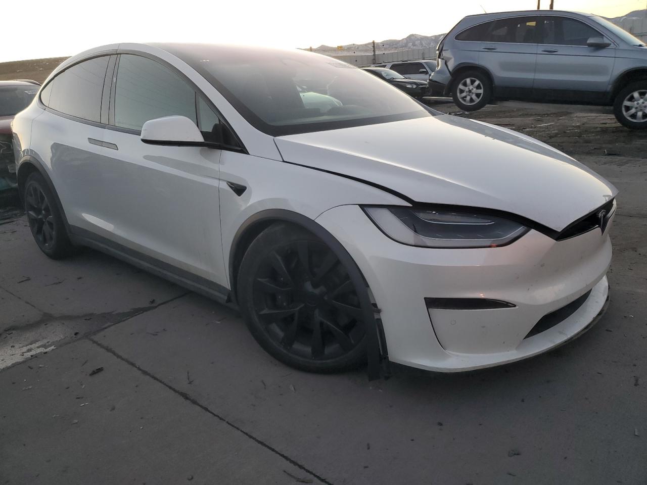 2022 TESLA MODEL X  VIN:7SAXCBE67NF356567