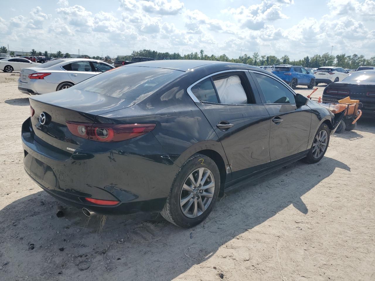 2022 MAZDA 3  VIN:3MZBPAA7XNM318683