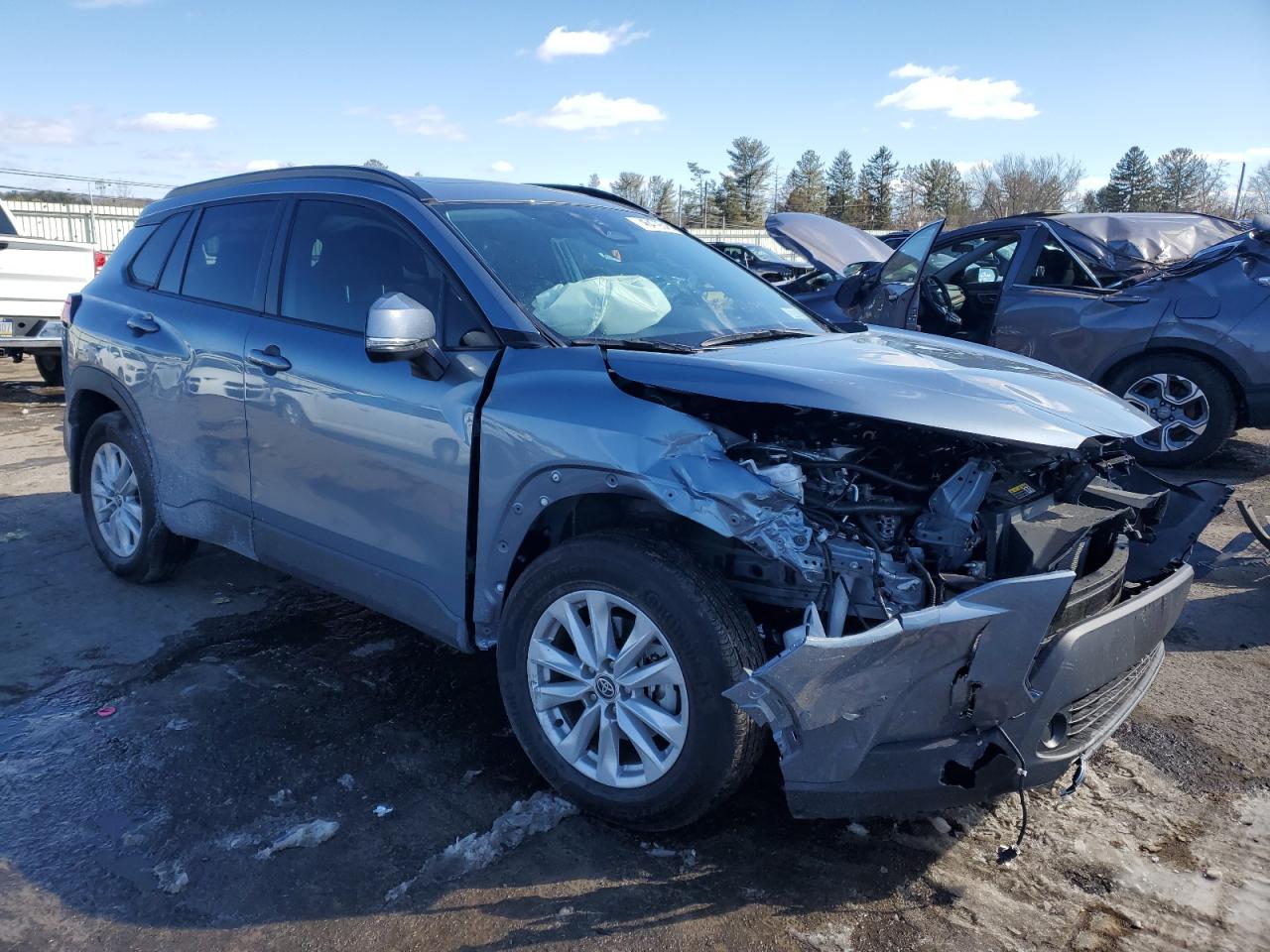 2024 TOYOTA COROLLA CROSS LE VIN:7MUBAABG8RV086101