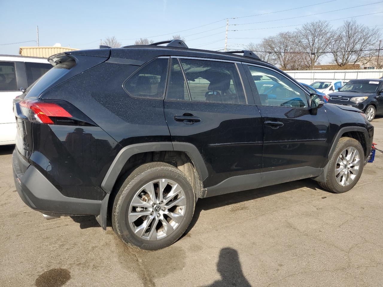 2024 TOYOTA RAV4 XLE PREMIUM VIN:2T3A1RFV5RW495698