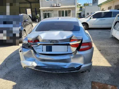 2015 Jaguar XF VIN: