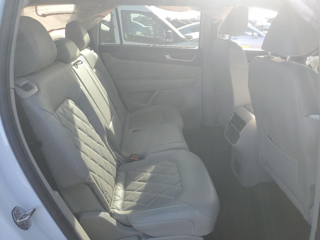 2024 VOLKSWAGEN ATLAS SEL PREMIUM R-LINE VIN:1V2FR2CA3RC574358