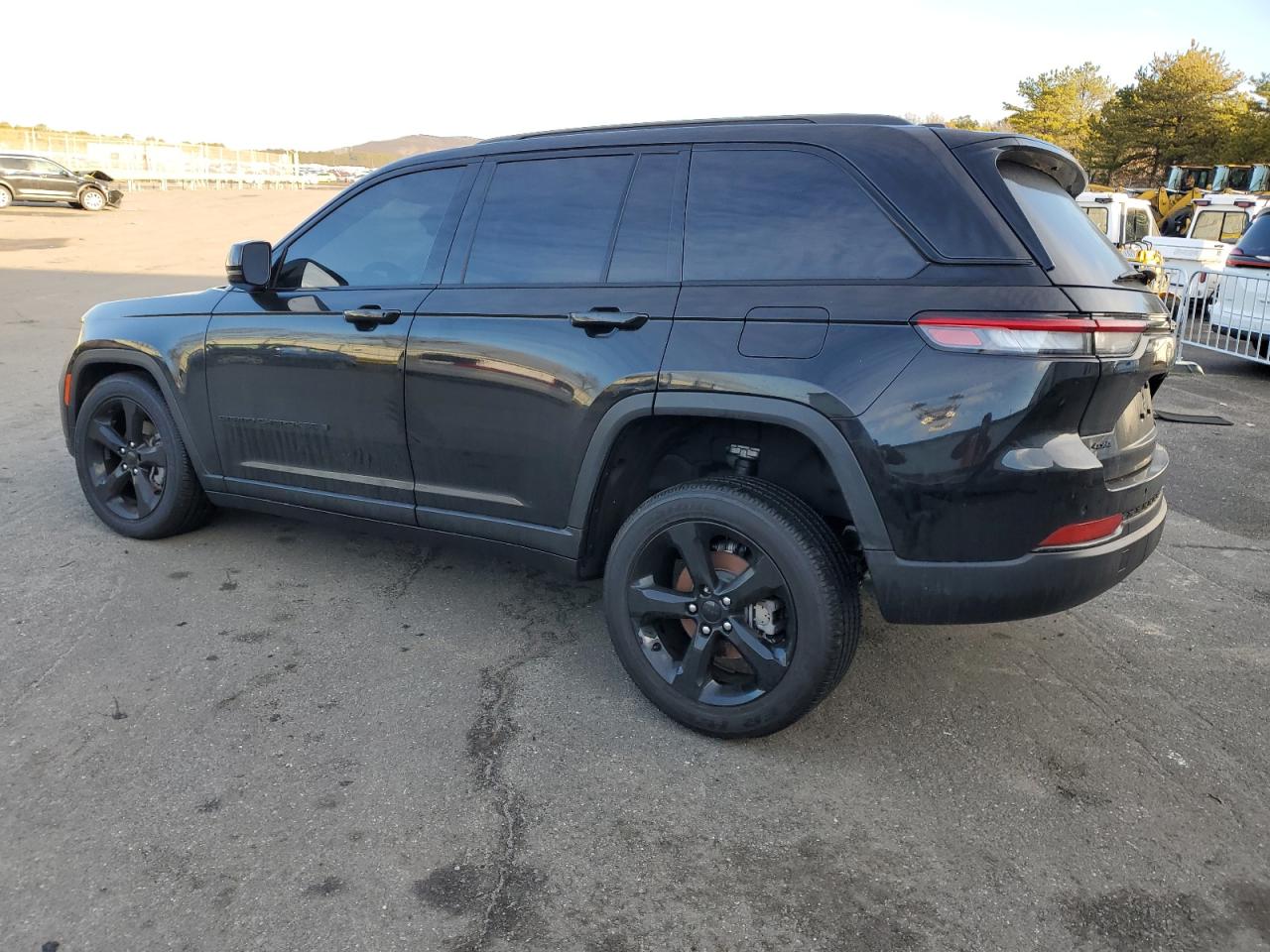 2024 JEEP GRAND CHEROKEE LAREDO VIN:1C4RJHAG0R8587538