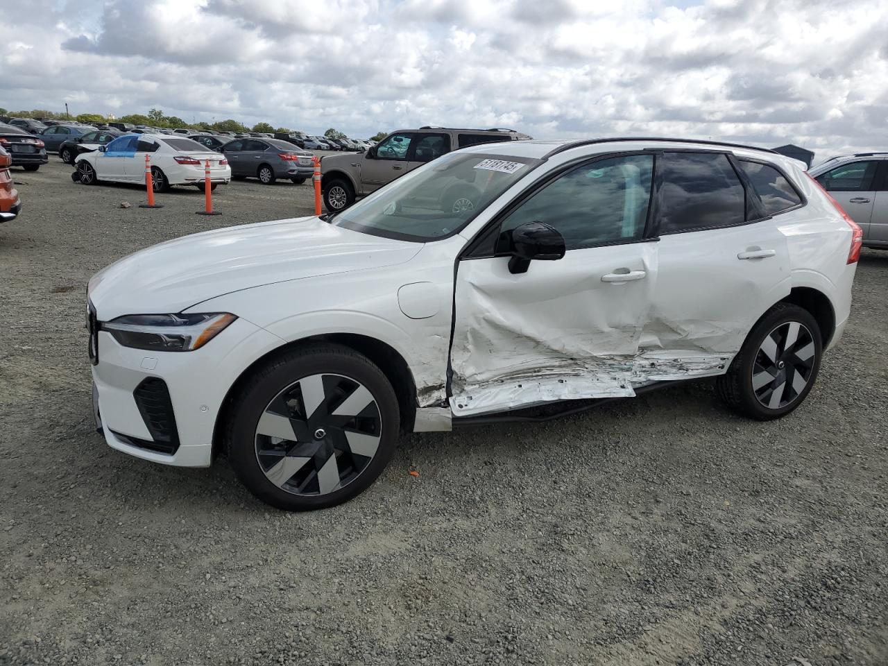 2024 VOLVO XC60 PLUS VIN:YV4H60DL1R1920388