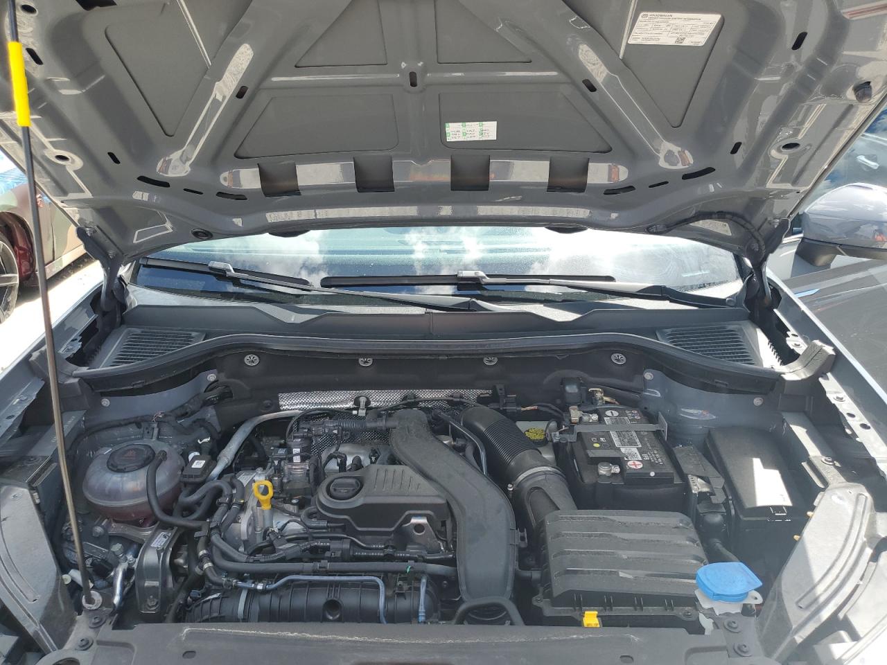 2022 VOLKSWAGEN TAOS SE VIN:3VVRX7B21NM082093