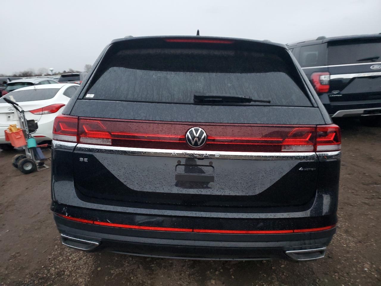 2024 VOLKSWAGEN ATLAS SE VIN:1V2LR2CA4RC580463