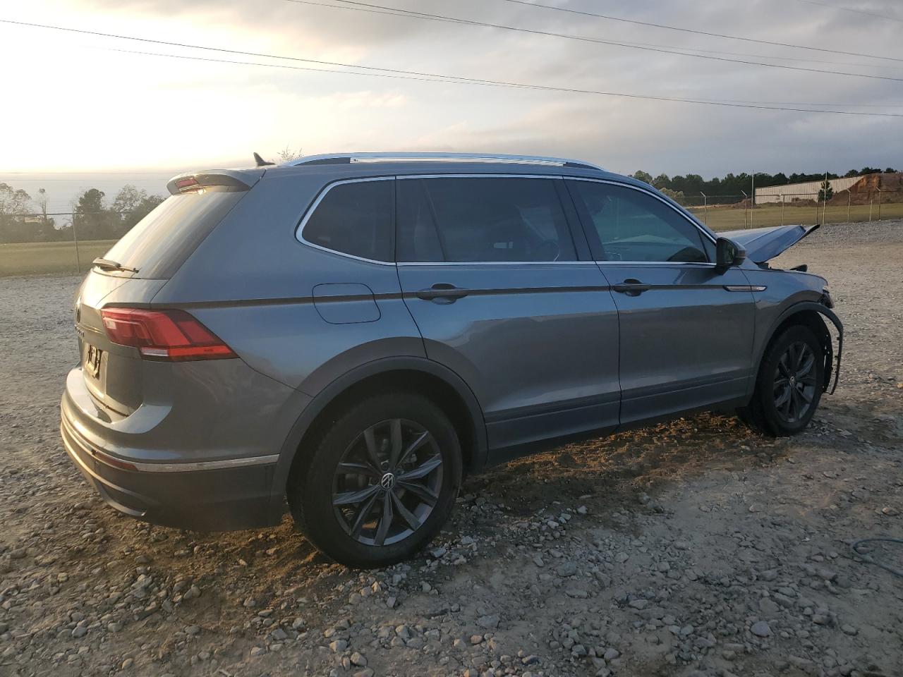 2022 VOLKSWAGEN TIGUAN SE VIN:3VV3B7AX2NM071184