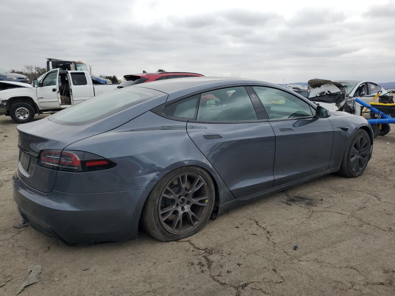 2022 TESLA MODEL S  VIN:5YJSA1E57NF478893