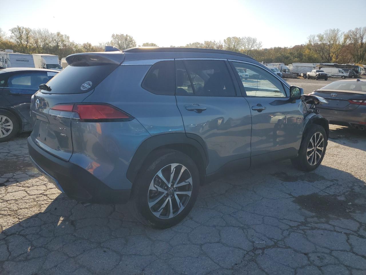 2022 TOYOTA COROLLA CROSS XLE VIN:7MUDAABG4NV039585