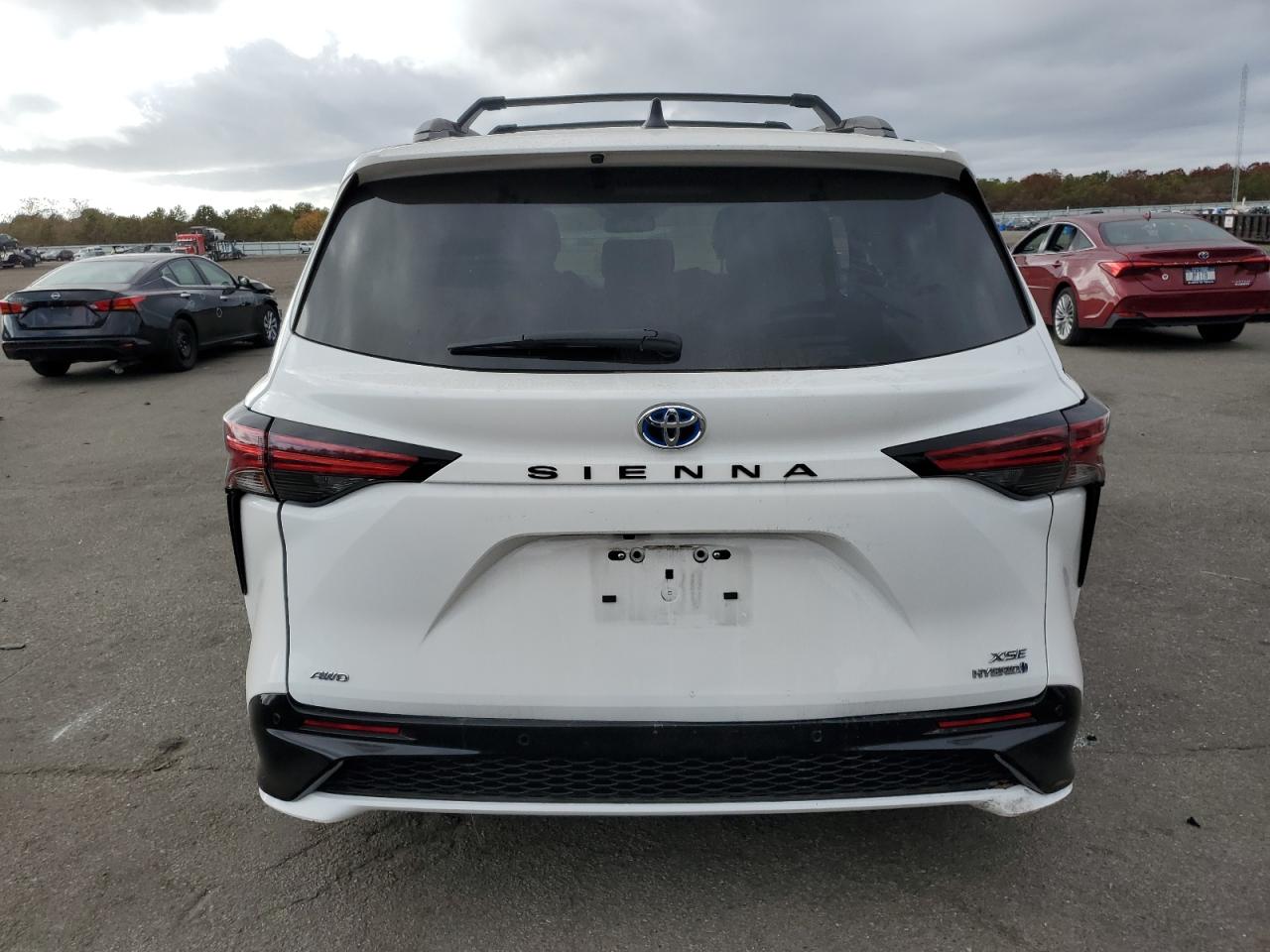 2022 TOYOTA SIENNA XSE VIN:5TDDSKFC7NS052495