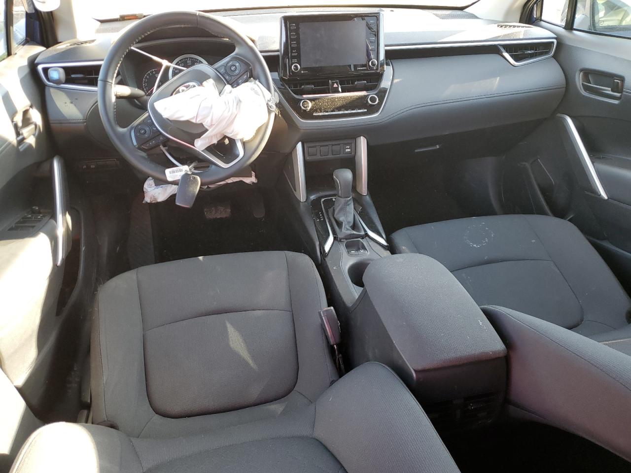 2022 TOYOTA COROLLA CROSS LE VIN:7MUCAABG9NV020042