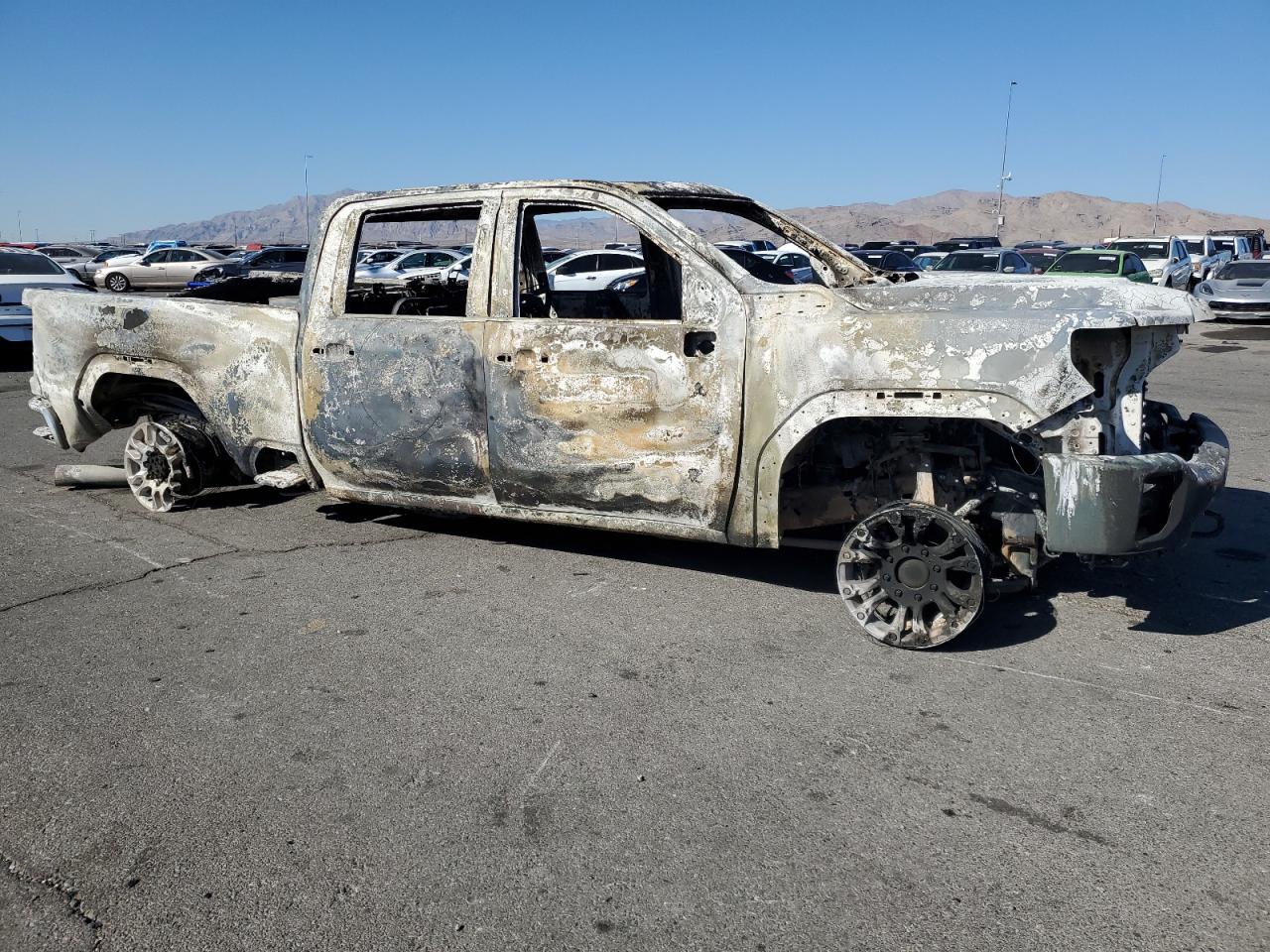 2023 GMC SIERRA K2500 SLT VIN:1GT49NEY0PF108693