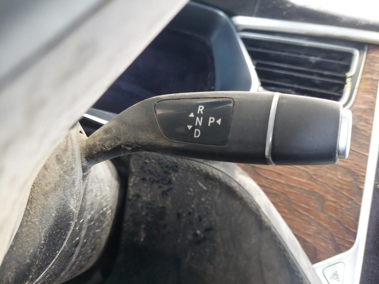 2018 TESL MODEL S VIN:5YJSA7E27JF******