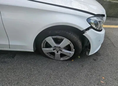 2016 Mercedes-Benz C 200 WDDWF3HB9GF220413 VIN:WDDWF3HB9GF220413