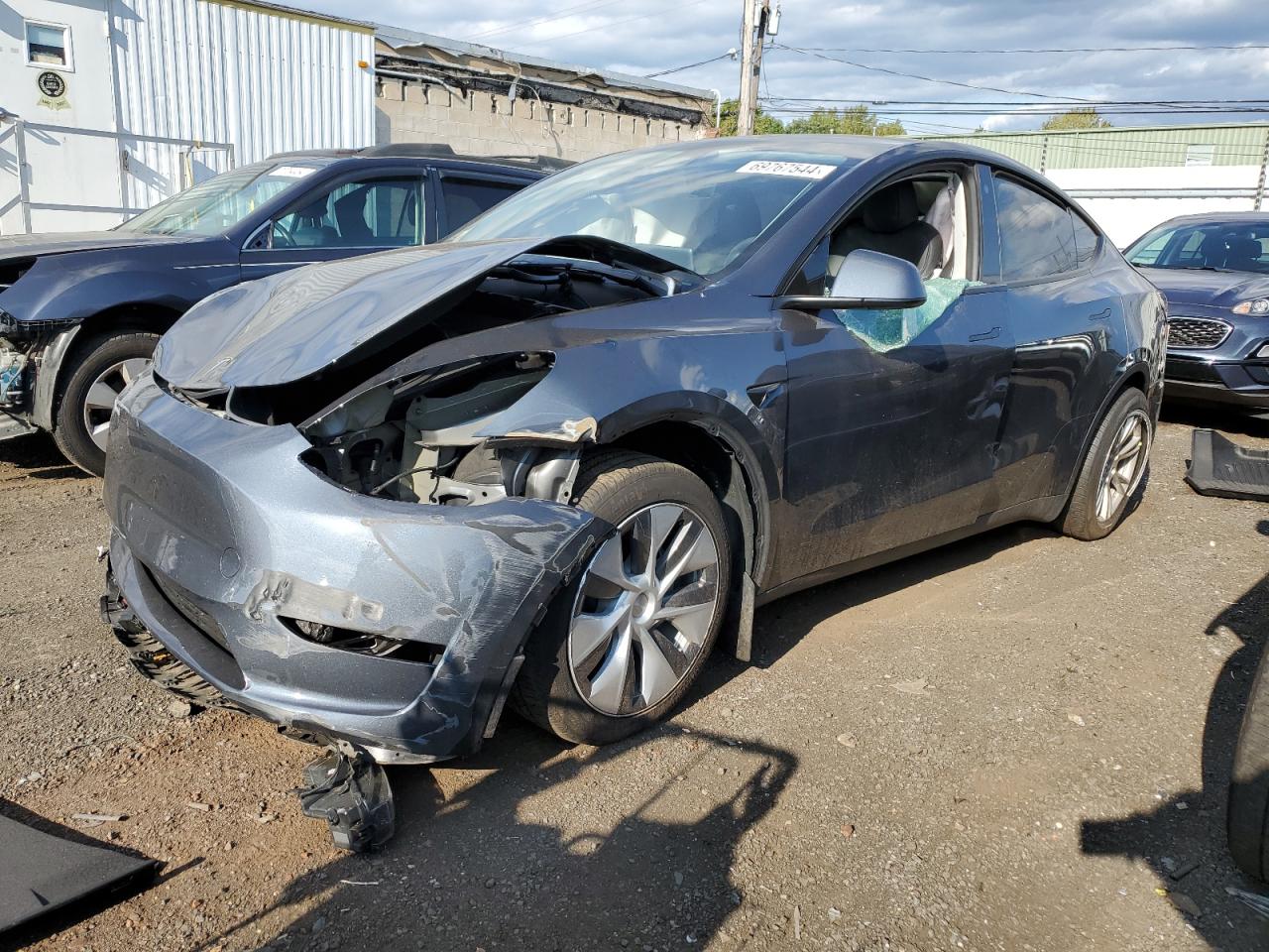 2023 TESLA MODEL Y  VIN:7SAYGDEE7PA037276