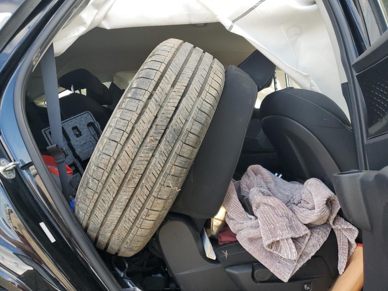 2023 KIA SORENTO LX VIN:5XYRGDLC7PG166830