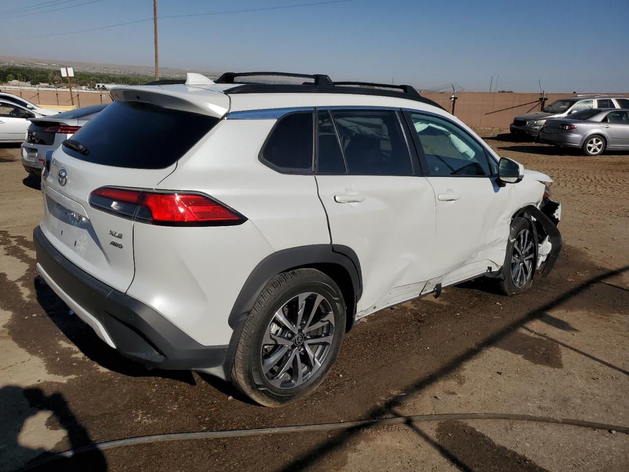 2022 TOYOTA COROLLA CROSS XLE VIN:7MUDAABG7NV007018