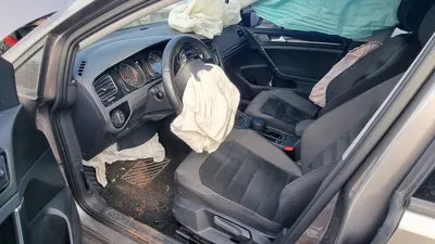 2016 Volkswagen Golf WVWZZZAUZGW169581 VIN:WVWZZZAUZGW169581
