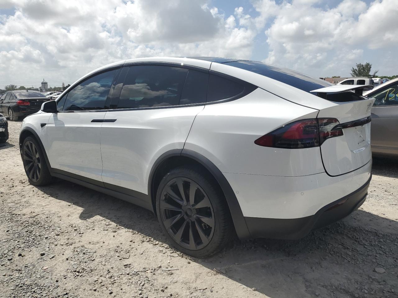 2022 TESLA MODEL X  VIN:7SAXCBE58NF328817