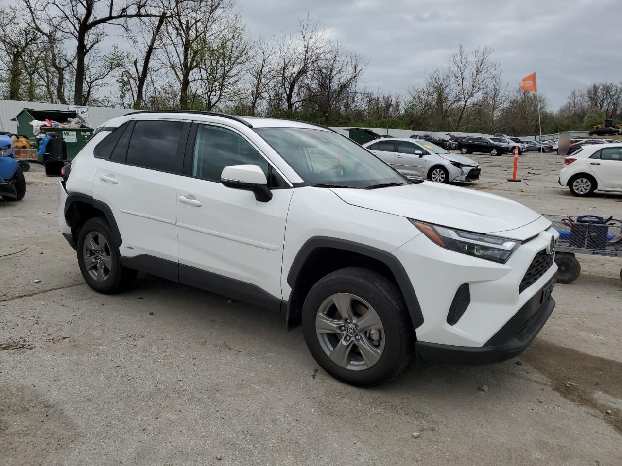 2024 TOYOTA RAV4 XLE VIN:4T3RWRFV0RU130883